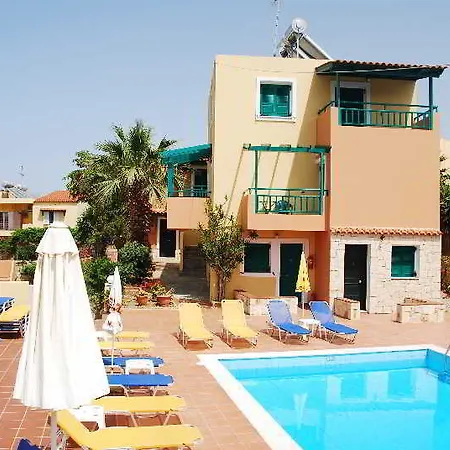Golden Valantin Apartment *