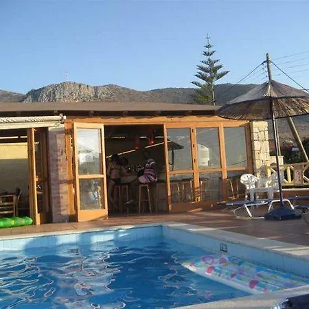 Golden Valantin Apartment