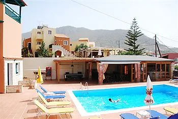 Golden Valantin Apartment